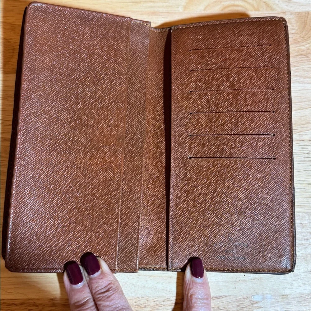 Louis Vuitton Brown Leather wallet